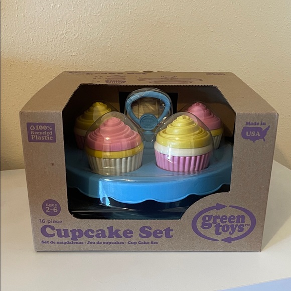 NIB Green Toys Cupcake Set - Picture 2 of 6
